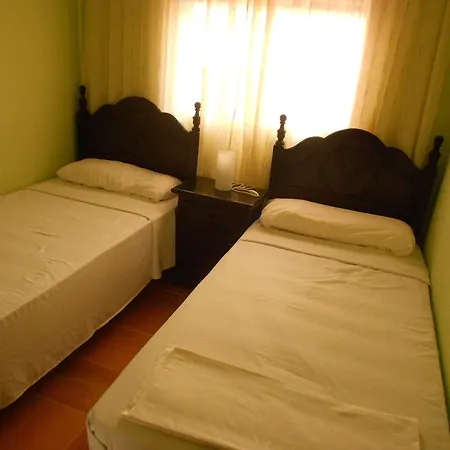 Laguna Salada 公寓式酒店 托雷维耶哈