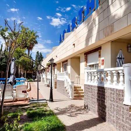 Laguna Salada 公寓式酒店