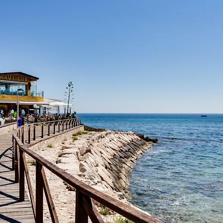 Laguna Salada 公寓式酒店