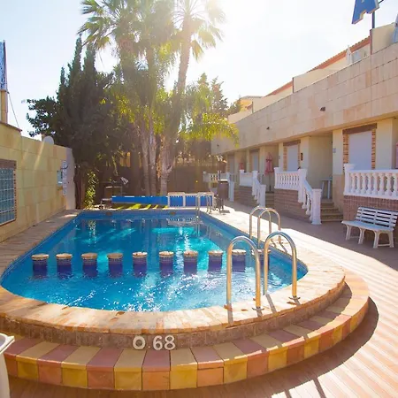 Laguna Salada 公寓式酒店