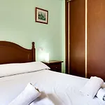 Laguna Salada Апарт-готель Торрев'єха